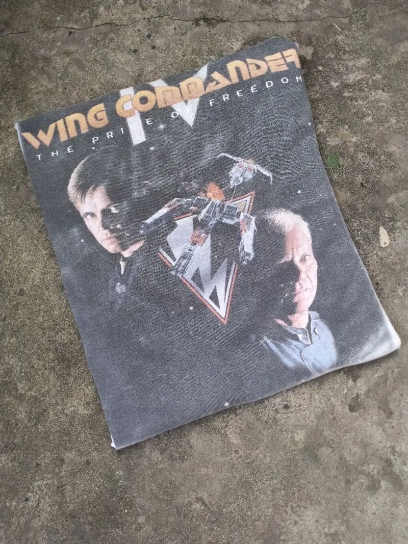 T-shirt 90's Wing Commander IV photo 1