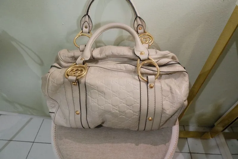 Preloved Gucci Soho Boston bag in off-white photo 1