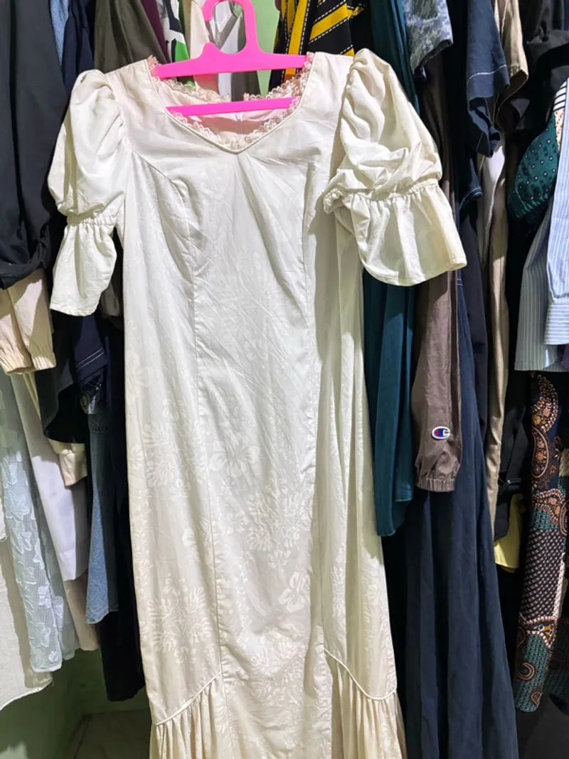 Dress putih fit body photo 1