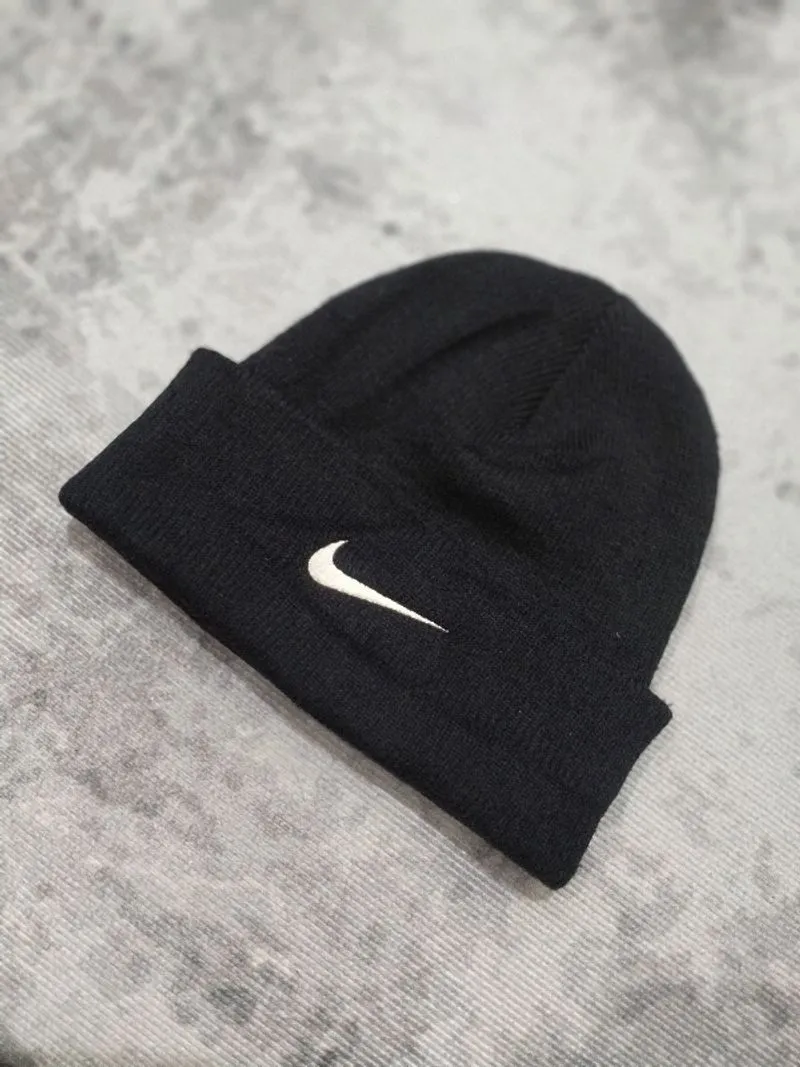 Beanie hat nike photo 1