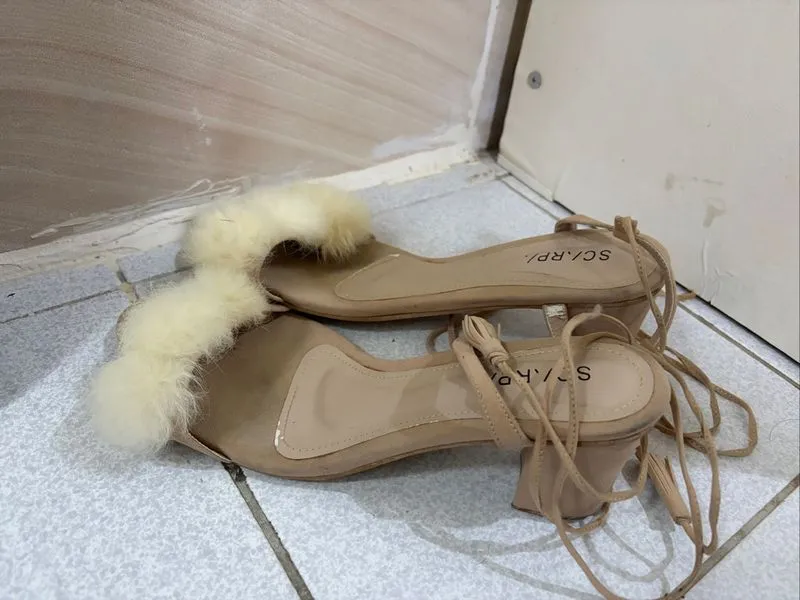 Heels bulu cantik big size photo 1