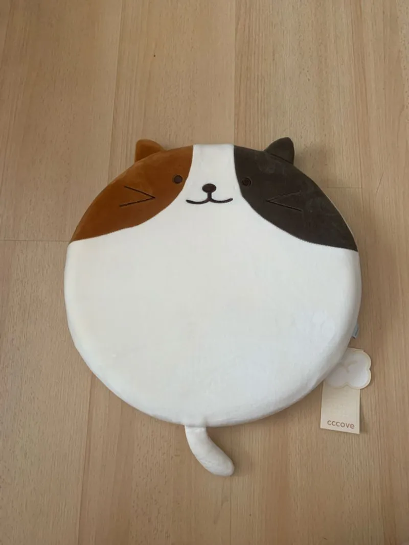 Bantal Duduk Kucing Empuk, Lucu & Nyaman photo 1