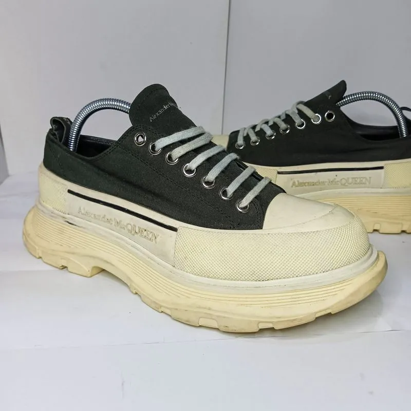 Alexander McQueen Streetwear Luxury Sneakers Pria multicolor gold silver purple burgundy white green tan navy red pink brown khaki black orange gray cream blue yellow photo 1