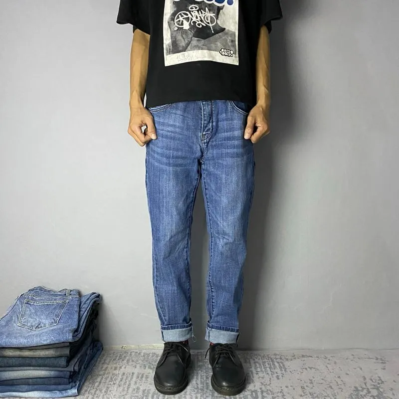 GUESS photo 1