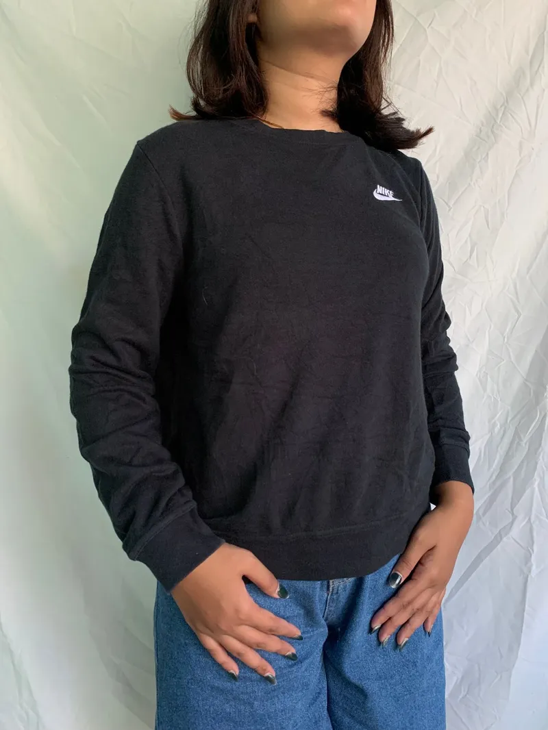 Nike Sweater Wanita black photo 1