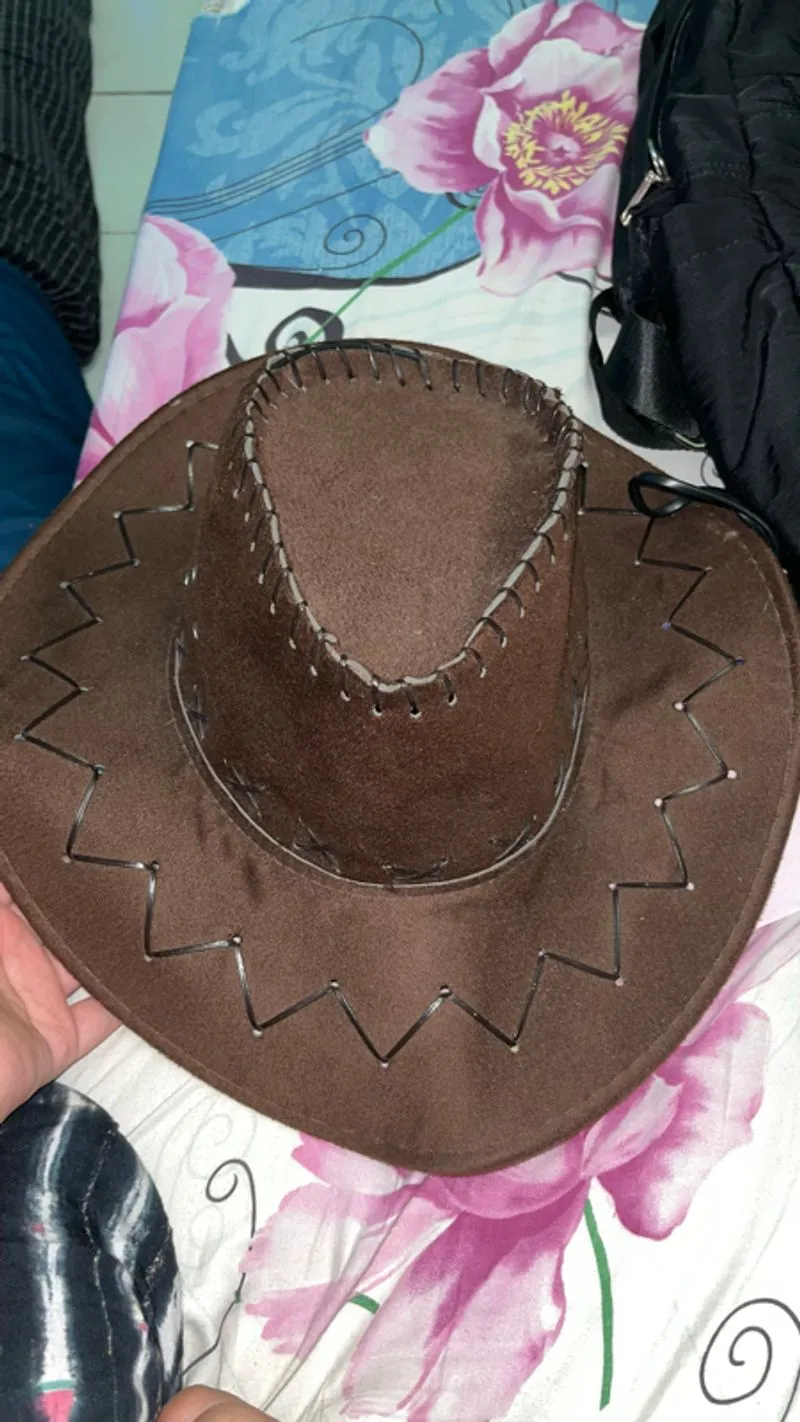 topi coboy photo 1