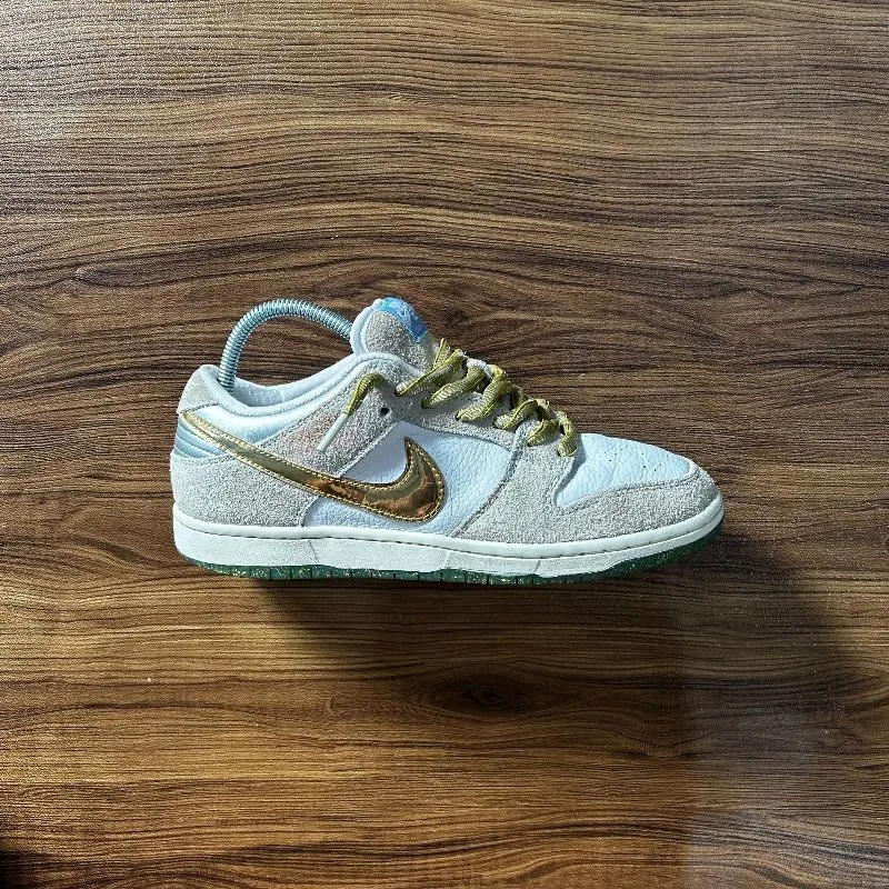 Nike SB Dunk Low "Sean Cliver - Holiday Special"  photo 1