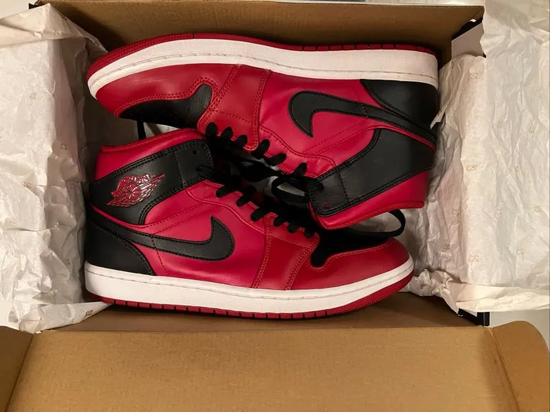 Nike Air Jordan 1 Mid Gym Red/Black-White. Like New with Box photo 1