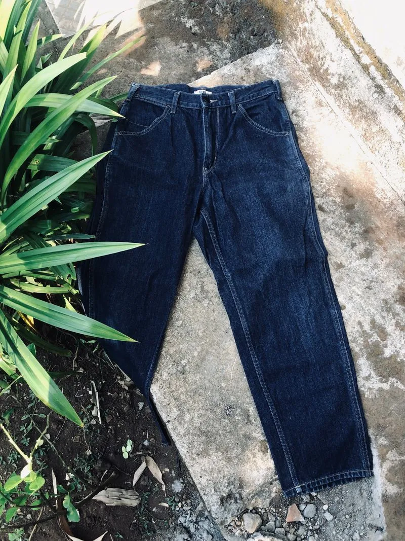 Uniqlo Streetwear Casual Jeans Pria blue photo 1
