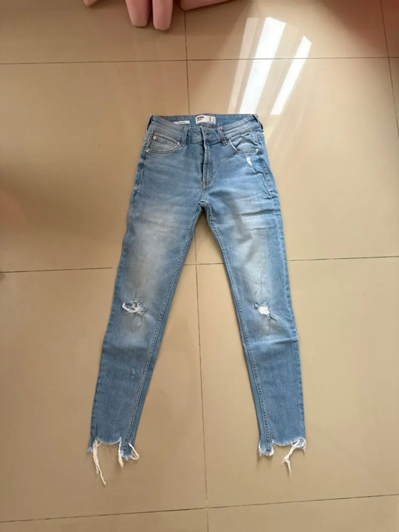 Bershka Skinny Low Rise Jeans photo 1