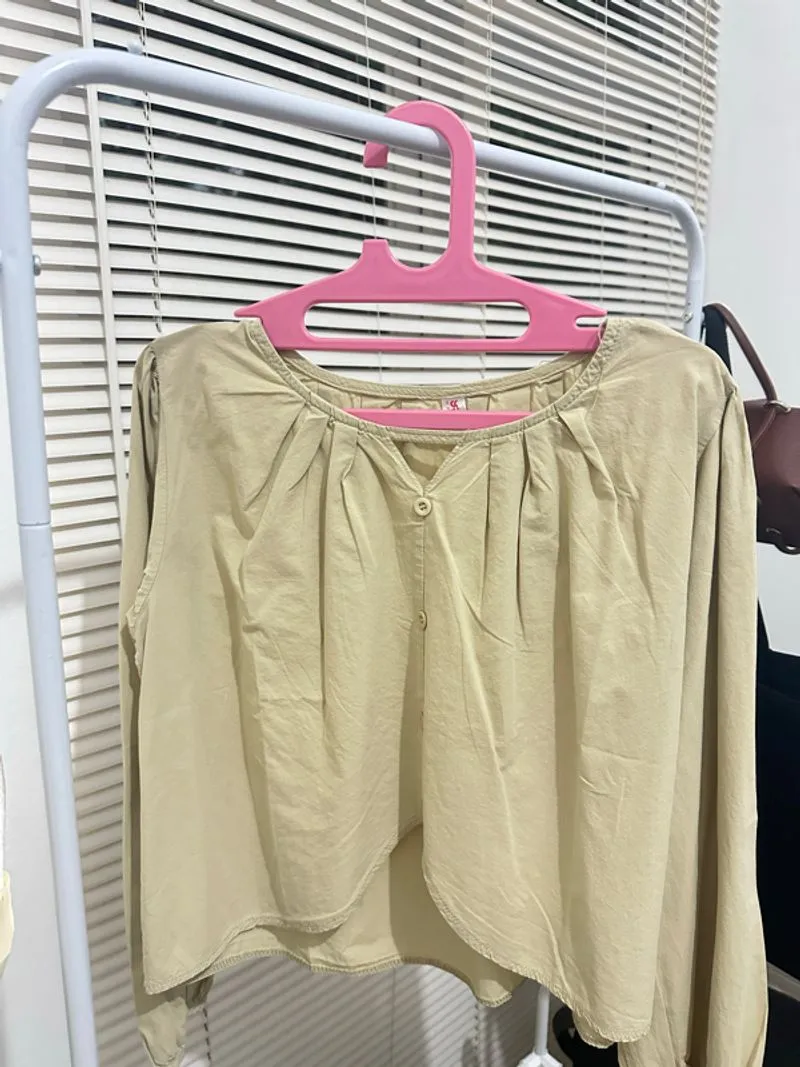 Yuan Brown Top photo 1