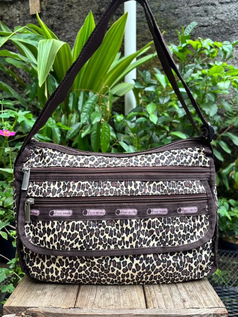 Tas Motif Macan Ala LeSportsac Selempang Shoulder Bag photo 1