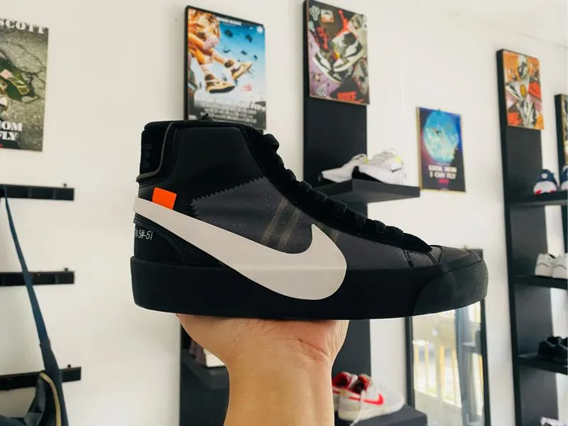 Off-White x Nike Blazer Mid photo 1