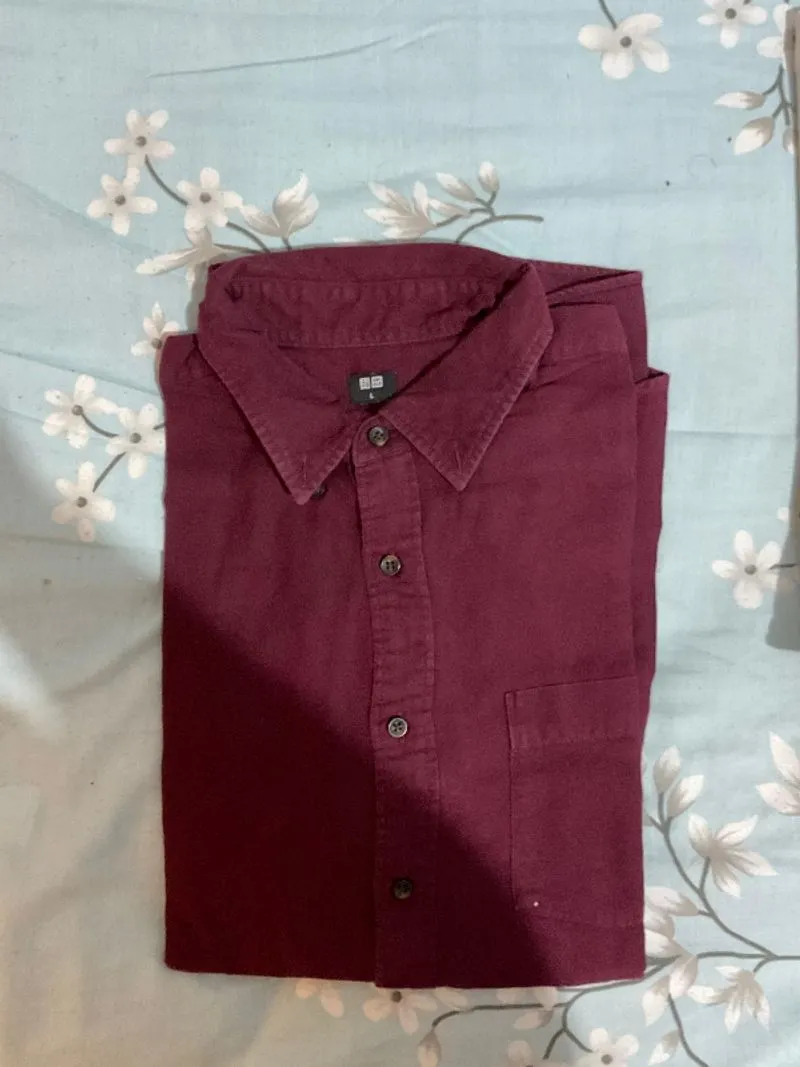 UNIQLO KEMEJA FLANEL MERAH OXFORD photo 1