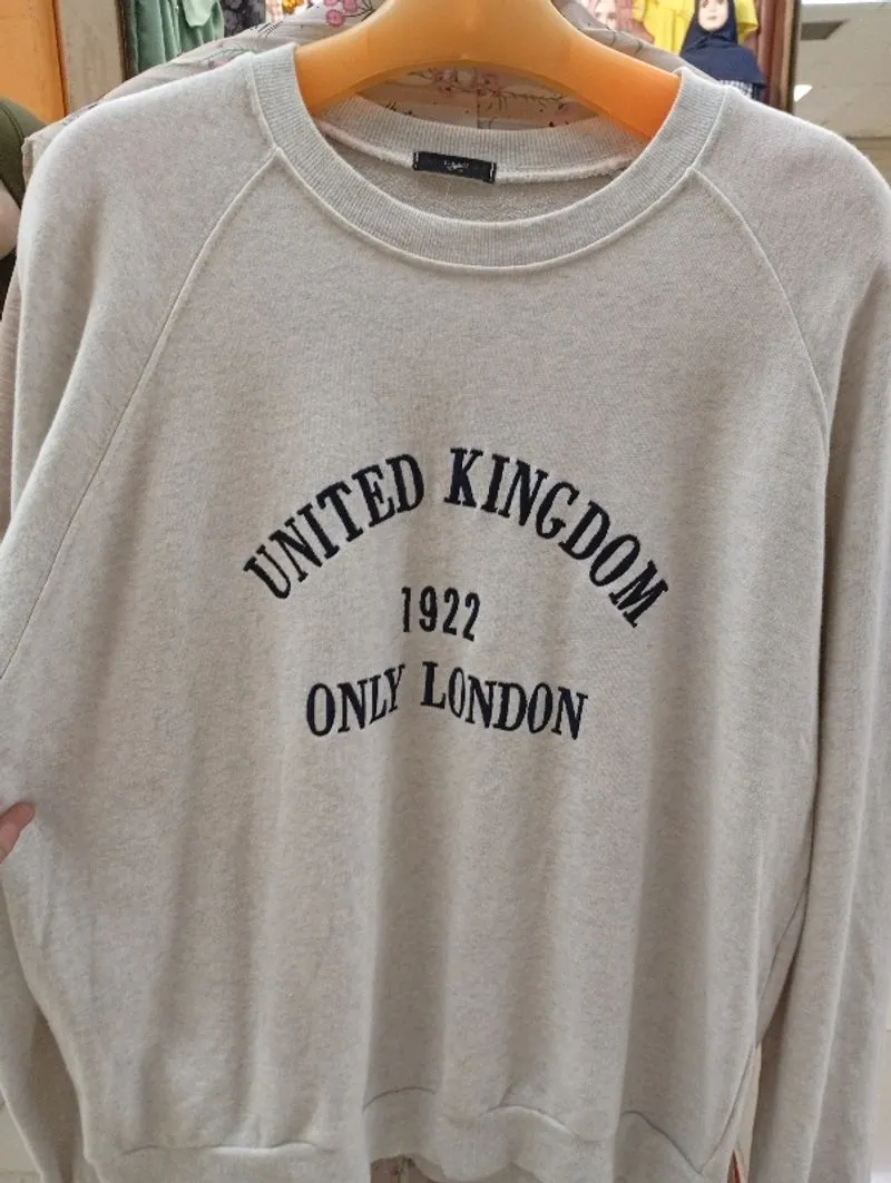 CREWNECK ABU photo 1