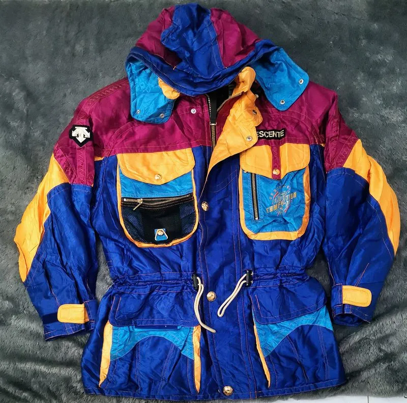 Descente Sportswear Windbreaker Pria blue