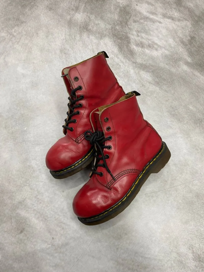 Dr.martens Docs red patent signed soil 1460 leather  photo 1
