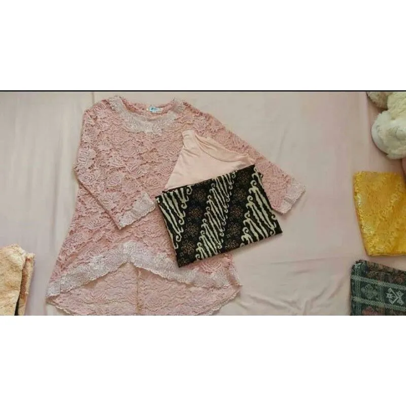 (Preloved) Kebaya Set Peach photo 1
