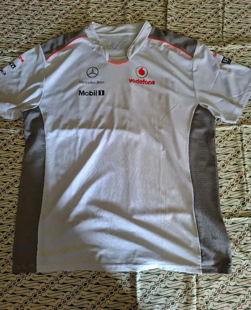 JERSEY Mercedez F1 photo 1
