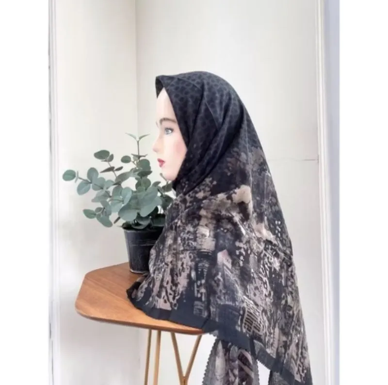 Hijab Voal Segiempat  photo 1