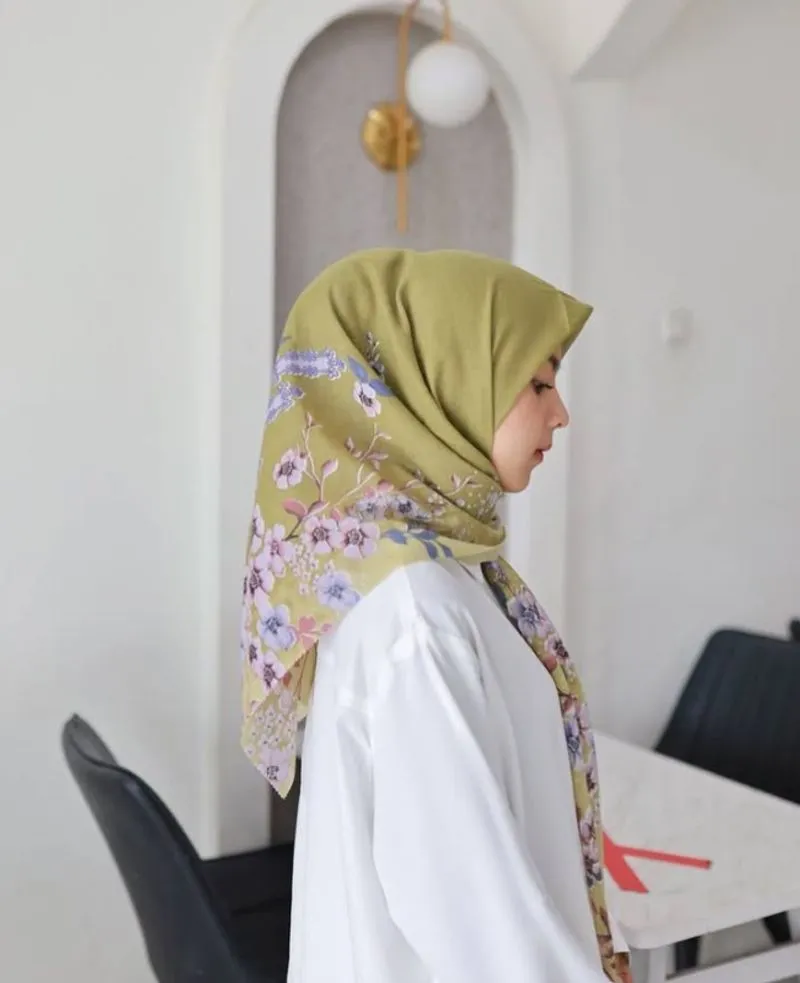 Hijab Voal Segiempat  photo 1