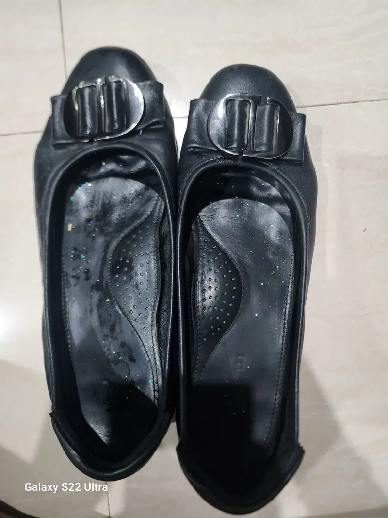 Andre Valentino Minimalist Flat Wanita black photo 1