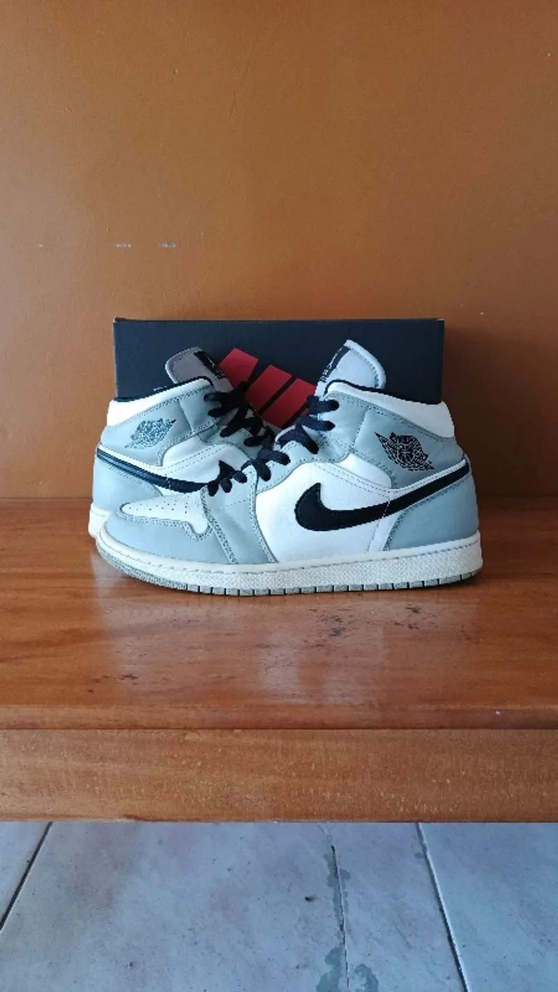 AJ 1 Retro Mid Smoke Grey 43 photo 1