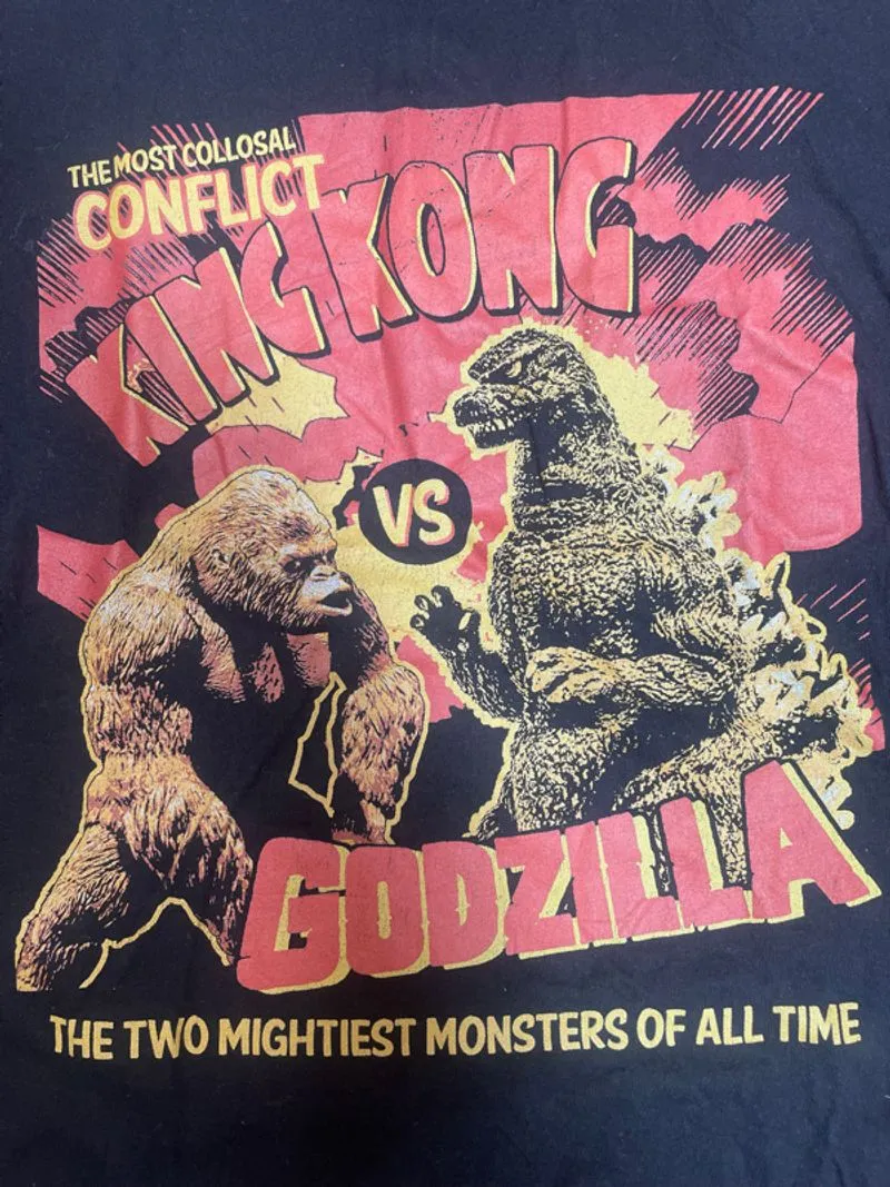 Kingkong vs Godzilla Poster Tee photo 1