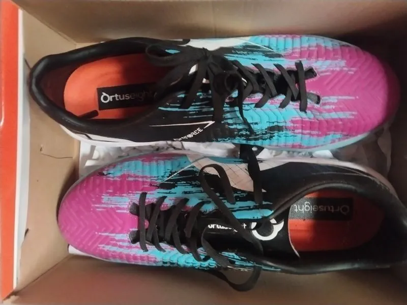 sepatu futsal ortus  photo 1