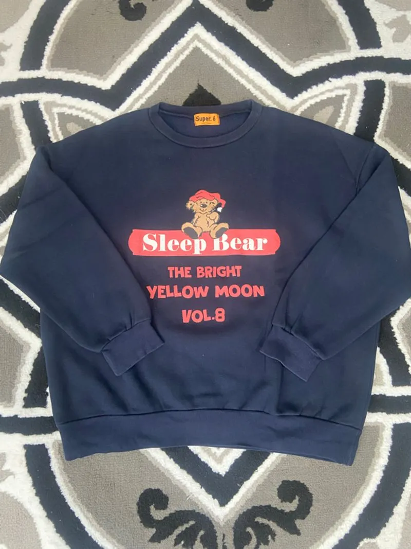 crewneck photo 1