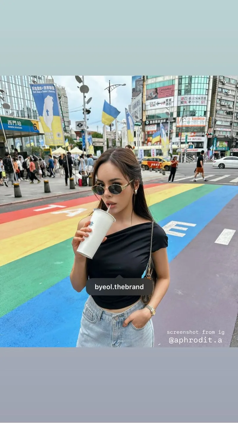 HerPalais Casual T-shirt Wanita black photo 1