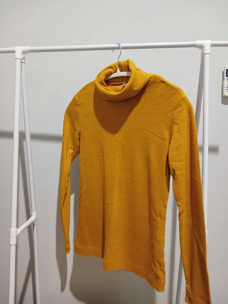 Uniqlo Casual Sweatshirt Wanita orange photo 1
