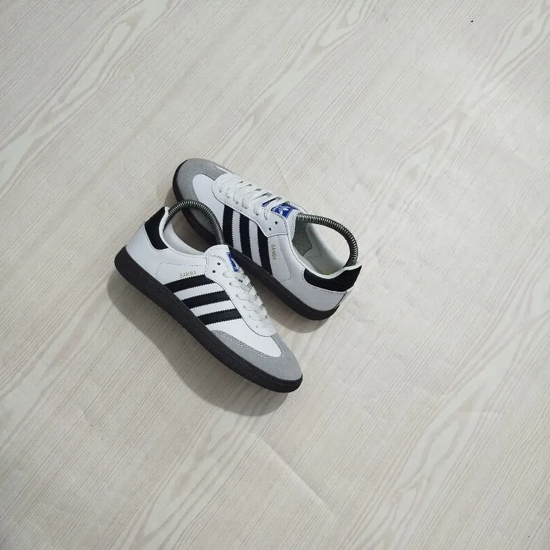 Adidas Samba photo 1