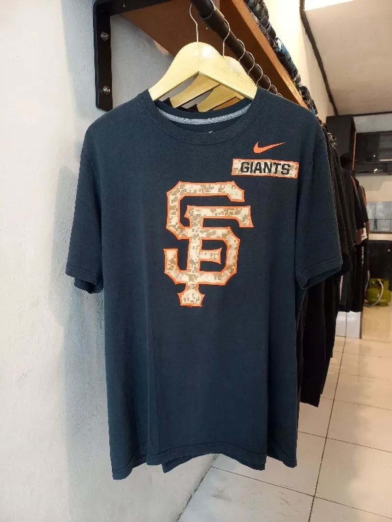 NIKE Mlb photo 1