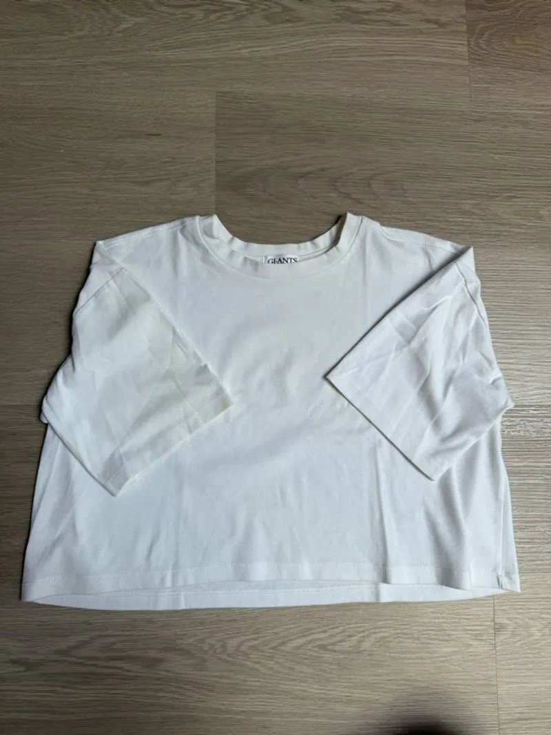 crop top photo 1