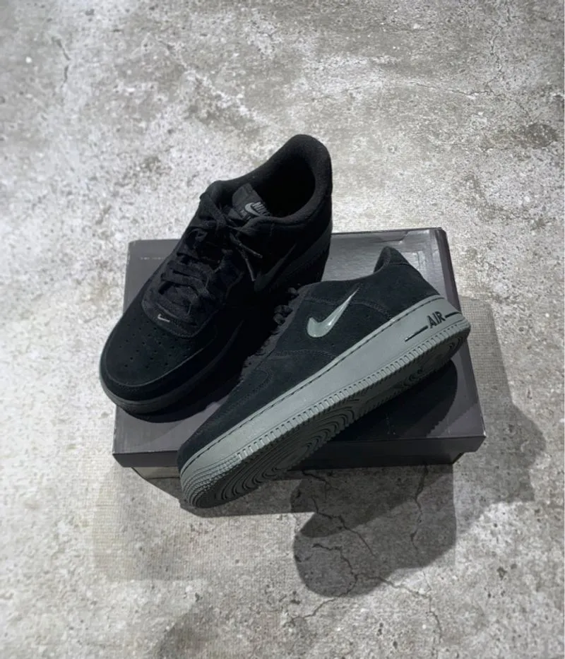 NIKE AIR FORCE 1 LOW JEWEL BLACK-GREY photo 1