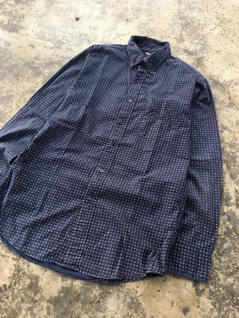 Uniqlo shirt photo 1
