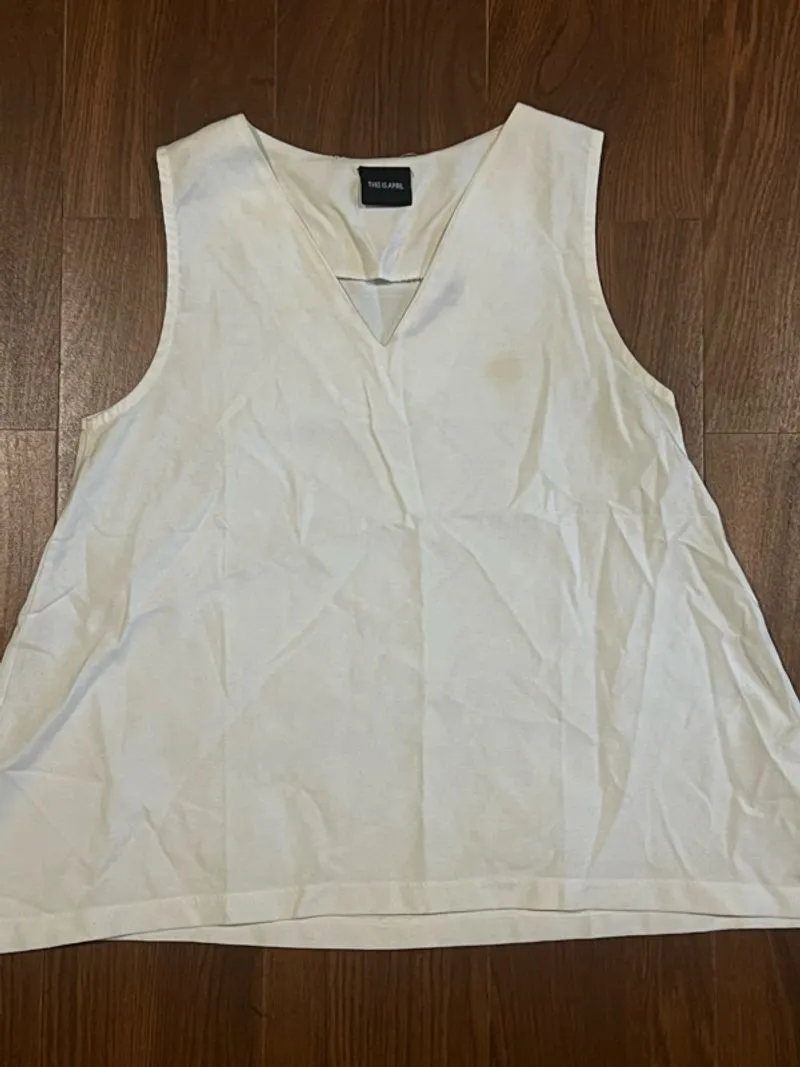 White top ThisisApril photo 1