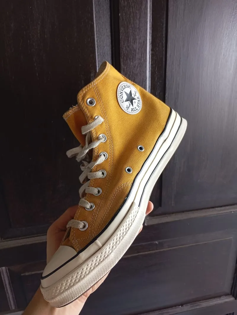 Converse Grunge Sneakers Pria yellow