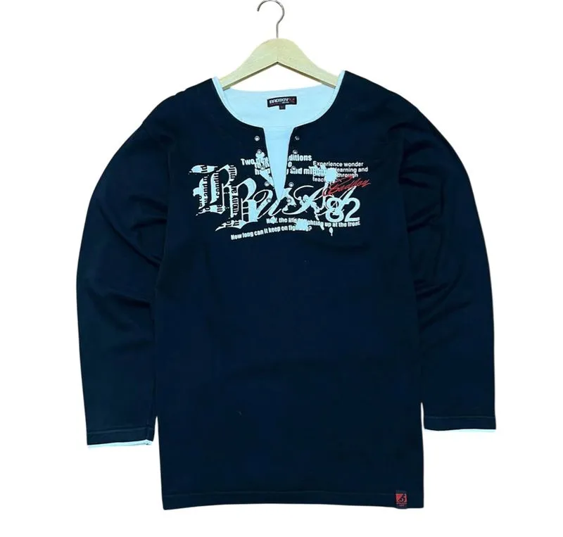 LONGSLEEVE  photo 1