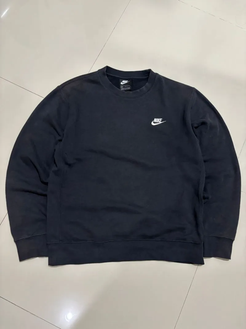 Nike Black Crewneck  photo 1