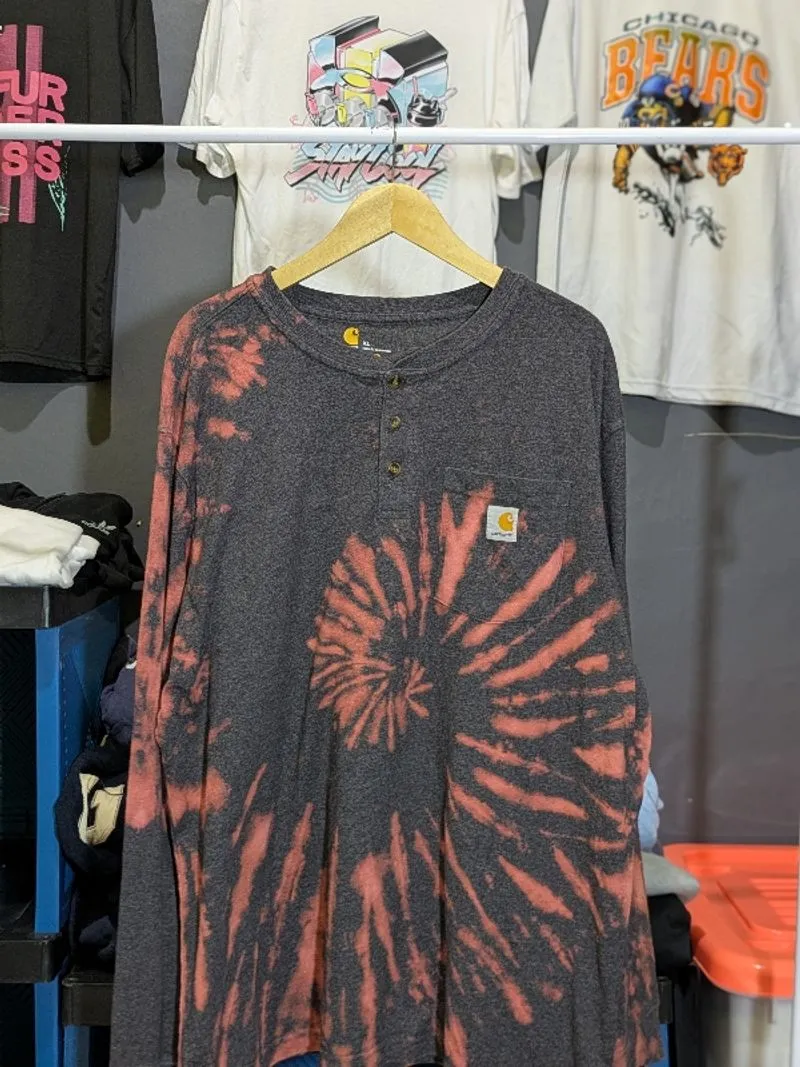 Carhartt tye dye photo 1