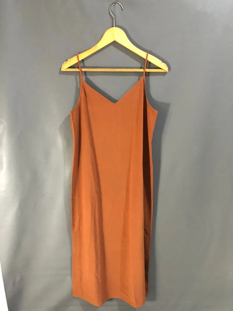 Dress  photo 1