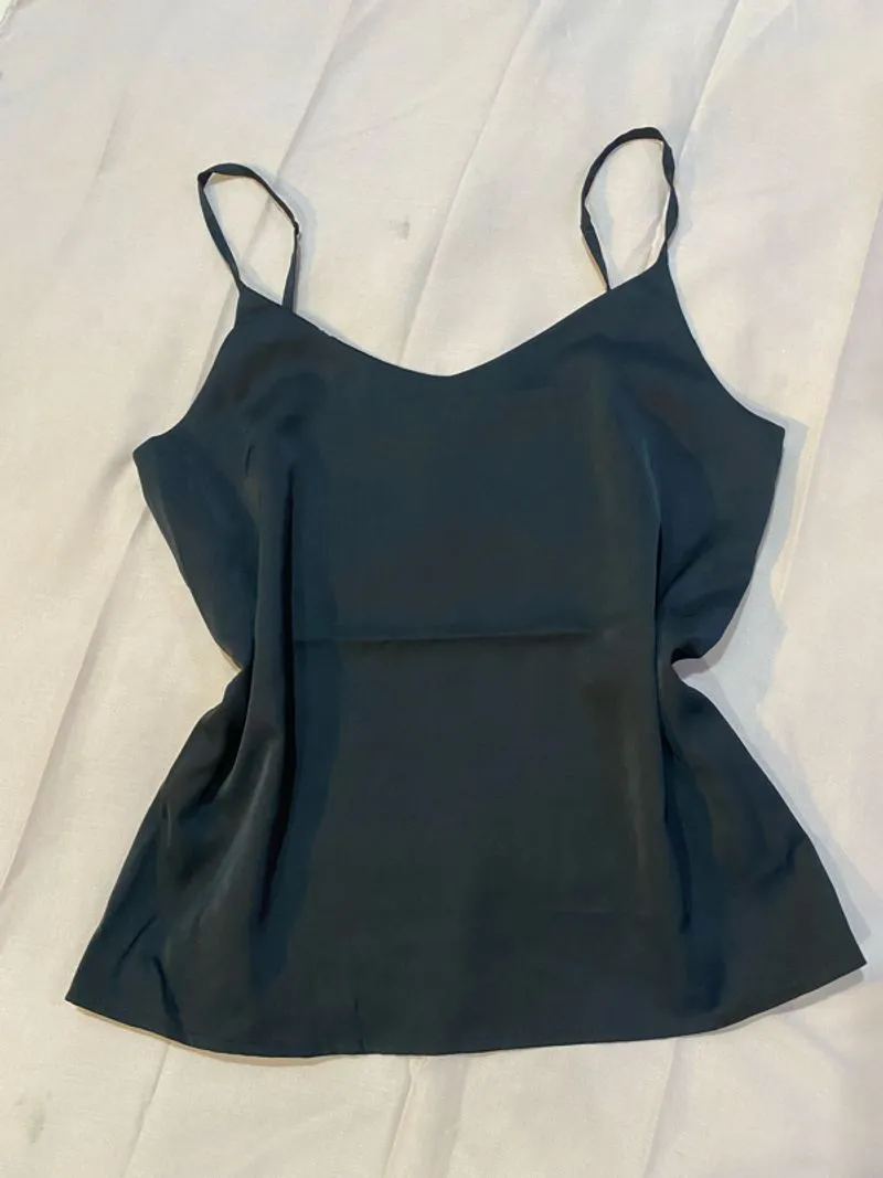 black camisole photo 1