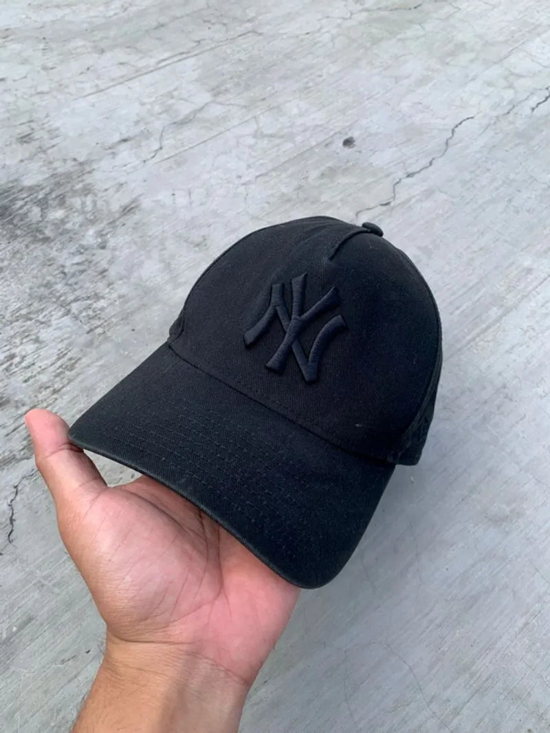 Mlb Ny Yankess Black on Black photo 1