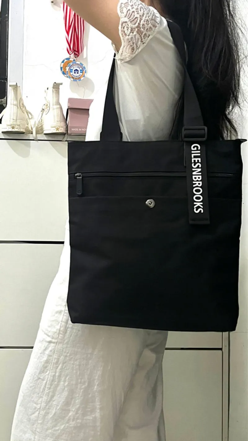 tote gilesnbrooks photo 1