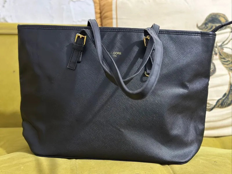 Tote hitam brand DORIA DORE photo 1