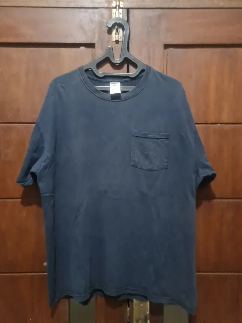Y2k pocket tee photo 1