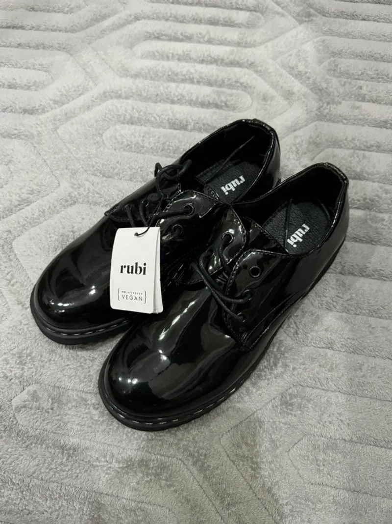 RUBI SHOES SIZE 38 NEW photo 1