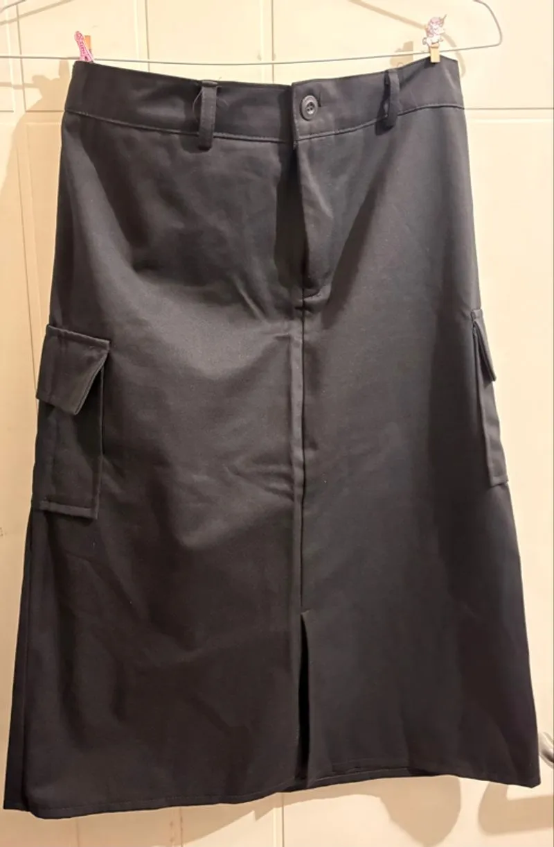 Rok Cargo Midi - Hitam photo 1